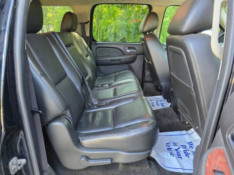 2011 GMC Yukon XL SLT