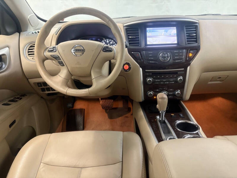 2014 Nissan Pathfinder SL