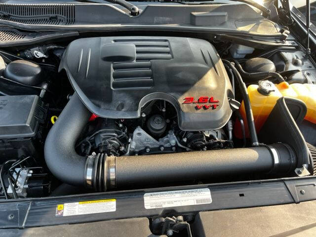 2012 Dodge Challenger SXT