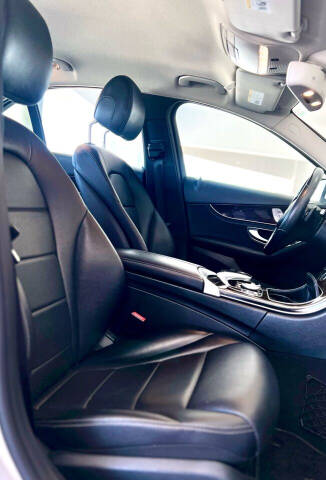 2015 Mercedes-Benz C-Class C 300