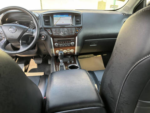 2016 Nissan Pathfinder Platinum