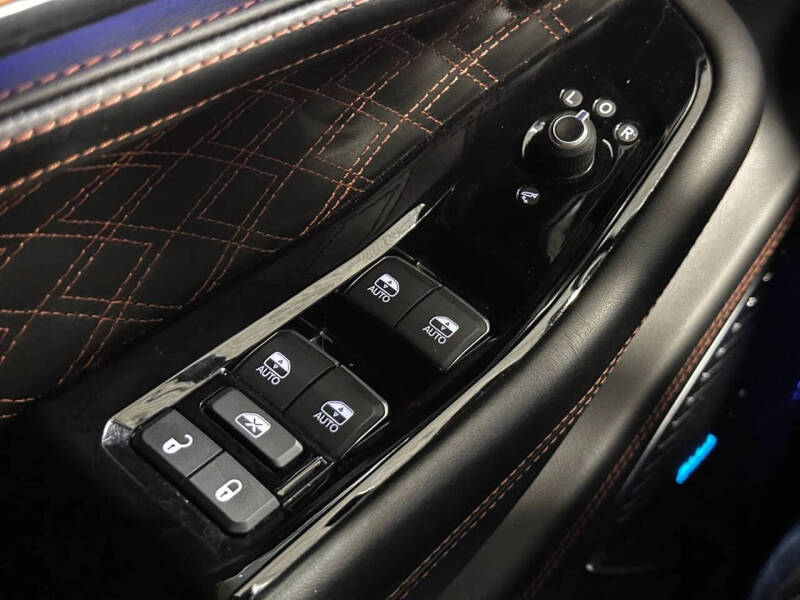 2022 Jeep Grand Cherokee Summit Reserve