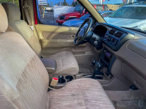 2000 Nissan Frontier XE