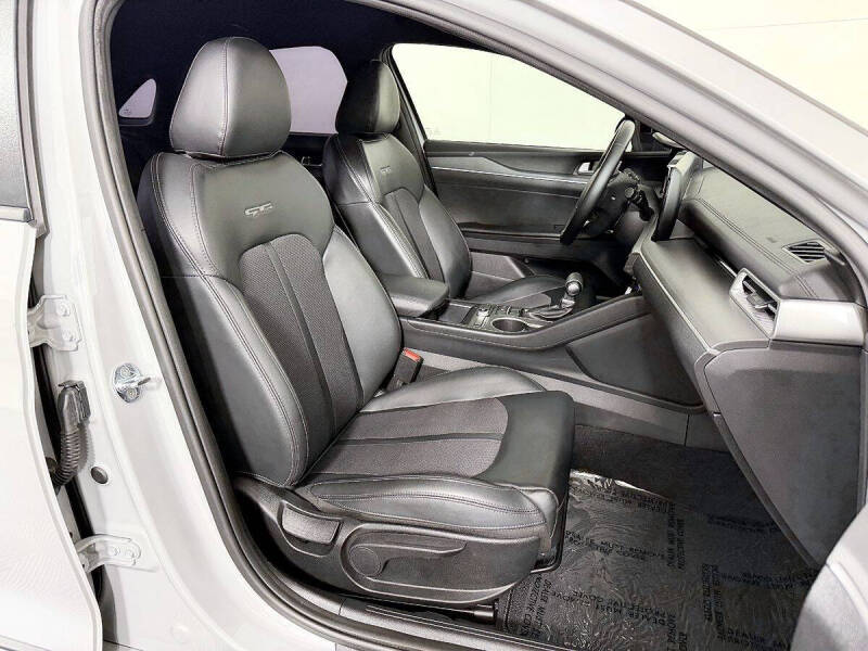 2022 Kia K5