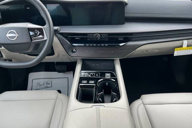 2025 Nissan Murano SV