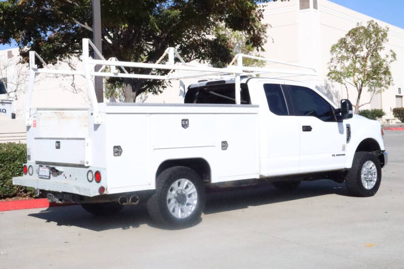 2022 Ford F-350 Super Duty XL