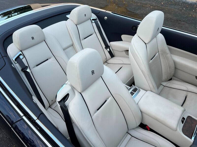 2016 Rolls-Royce Dawn Base photo 22