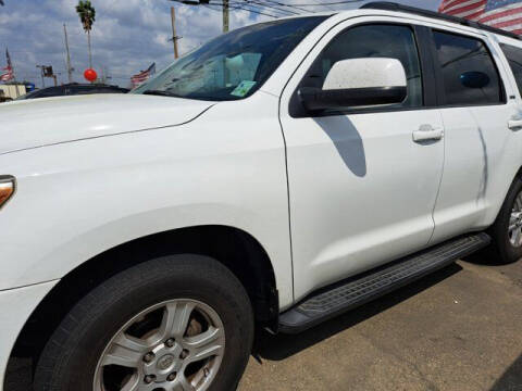 2016 Toyota Sequoia SR5