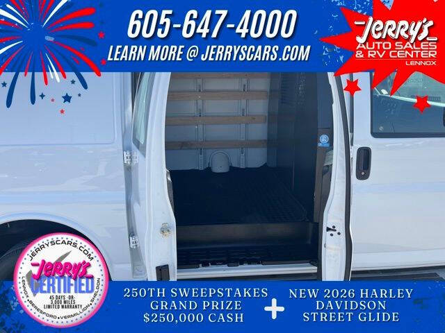 2024 Chevrolet Express 2500