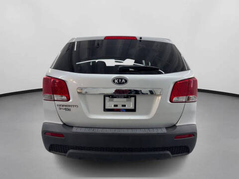2012 Kia Sorento LX