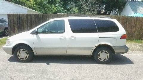 1998 Toyota Sienna for sale at REM Motors in Columbus OH