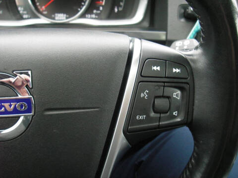 2018 Volvo V60 Cross Country T5 Premier