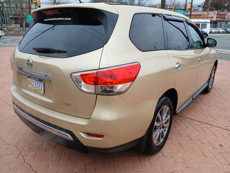 2013 Nissan Pathfinder S