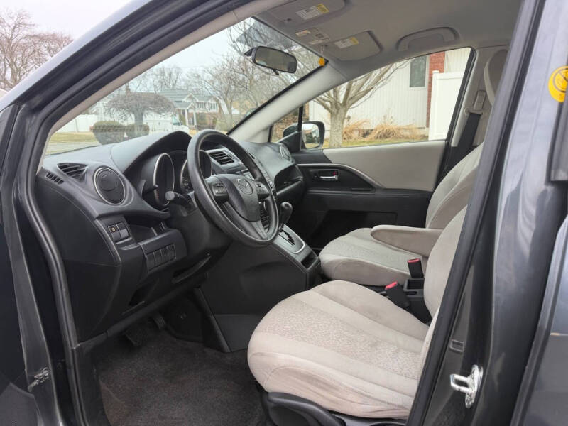 2012 Mazda MAZDA5 Sport