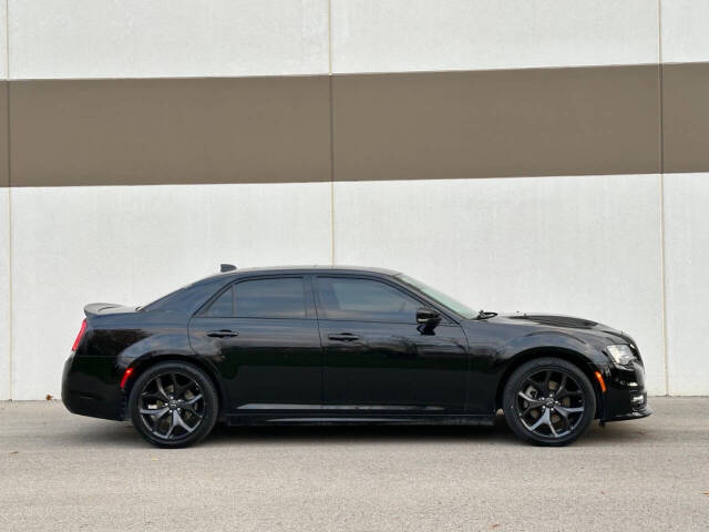 2022 Chrysler 300 for sale at Phoenix Motor Co in Romulus, MI