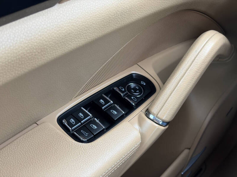 2012 Porsche Cayenne