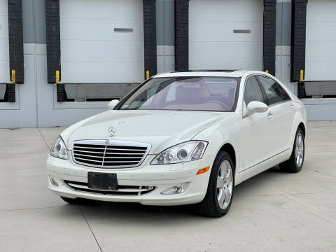 2007 Mercedes-Benz S-Class for sale at Clutch Motors in Lake Bluff IL