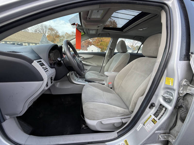 2011 Toyota Corolla LE