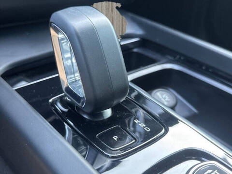 2023 Volvo XC60 B5 Core