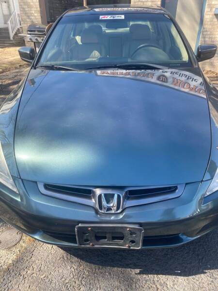 2004 Honda Accord for sale at Whiting Motors in Plainville CT