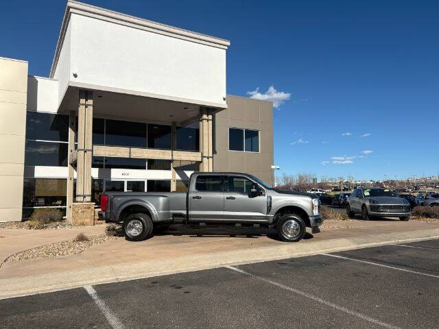 2024 Ford F-350 Super Duty XLT's photo
