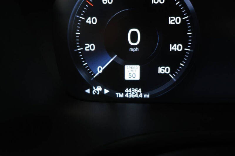 2022 Volvo S60 Recharge T8 R-Design Black Edition