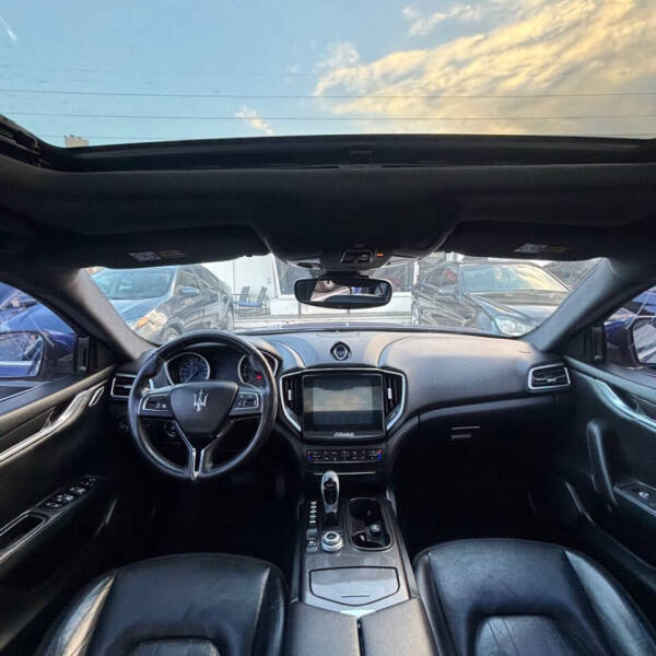 2017 Maserati Ghibli