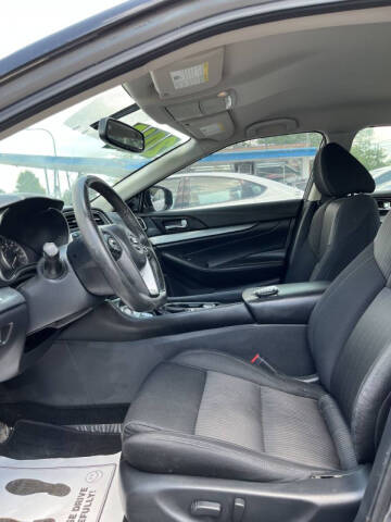 2017 Nissan Maxima