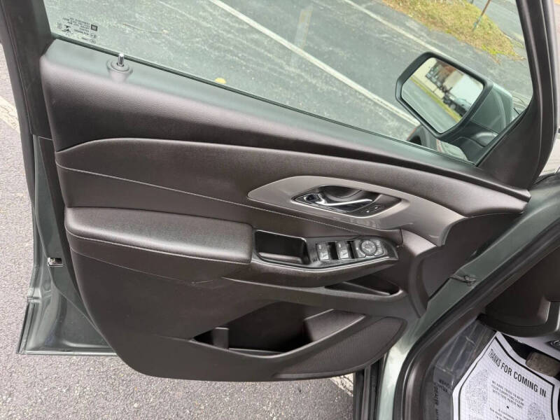 2022 Chevrolet Traverse LT