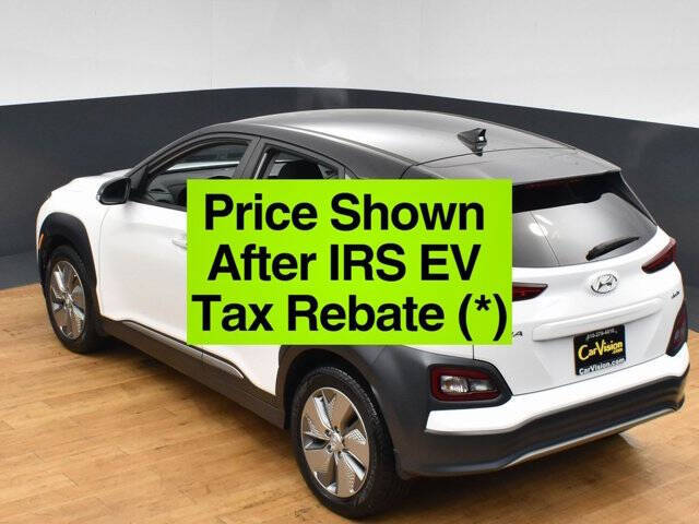 Used 2021 Hyundai Kona EV SEL with VIN KM8K23AG1MU133926 for sale in Conshohocken, PA