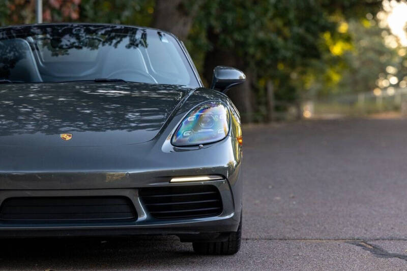 2021 Porsche 718 Boxster