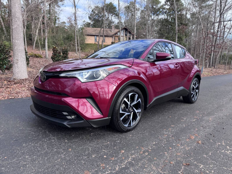 2019 Toyota C-HR XLE's photo