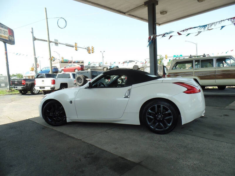 2016 Nissan 370Z Roadster Touring