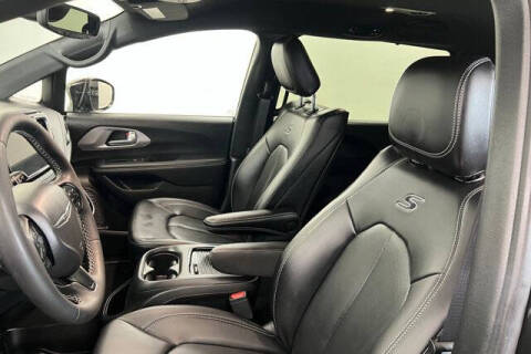 2024 Chrysler Pacifica Plug-In Hybrid