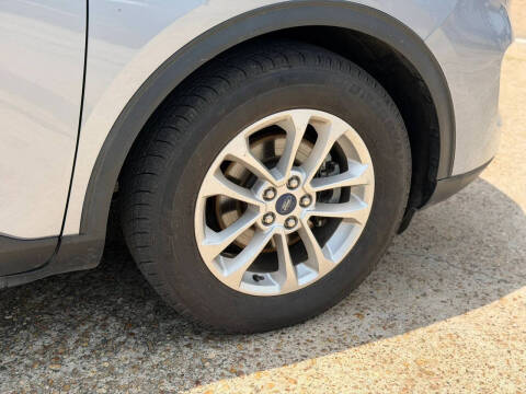 2022 Ford Escape S