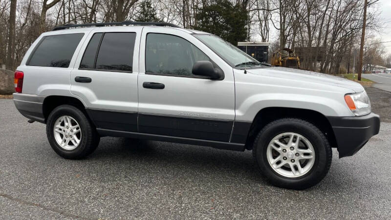 2004 Jeep Grand Cherokee Laredo photo 11