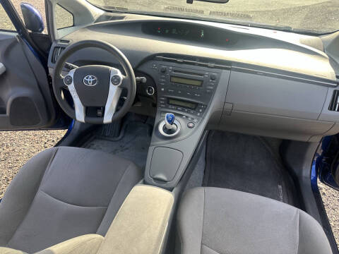 2010 Toyota Prius III