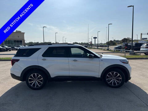 2023 Ford Explorer ST-Line