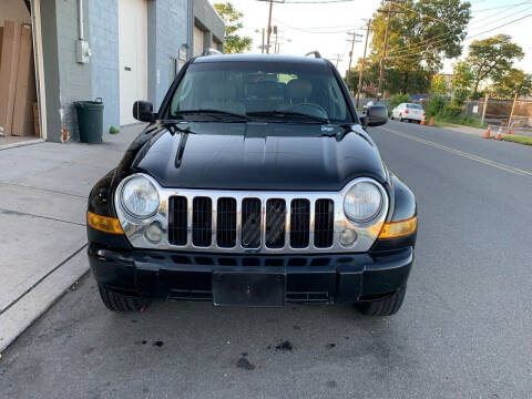 2006 Jeep Liberty for sale at SUNSHINE AUTO SALES LLC in Paterson NJ