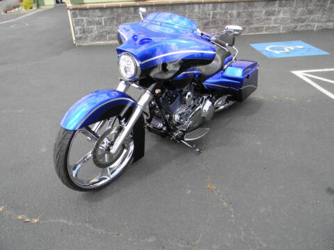 2010 Harley-Davidson Street Glide FLHX for sale at PREMIER MOTORSPORTS in Vancouver WA