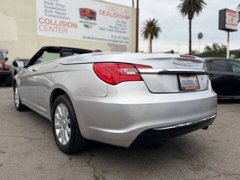 2012 Chrysler 200 Touring