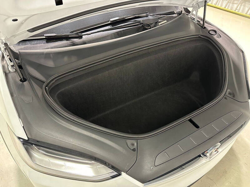 2019 Tesla Model X Long Range