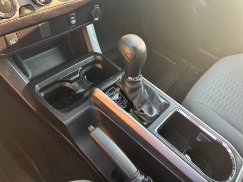 2017 Toyota Tacoma SR5 V6