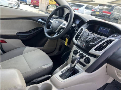 2012 Ford Focus SE