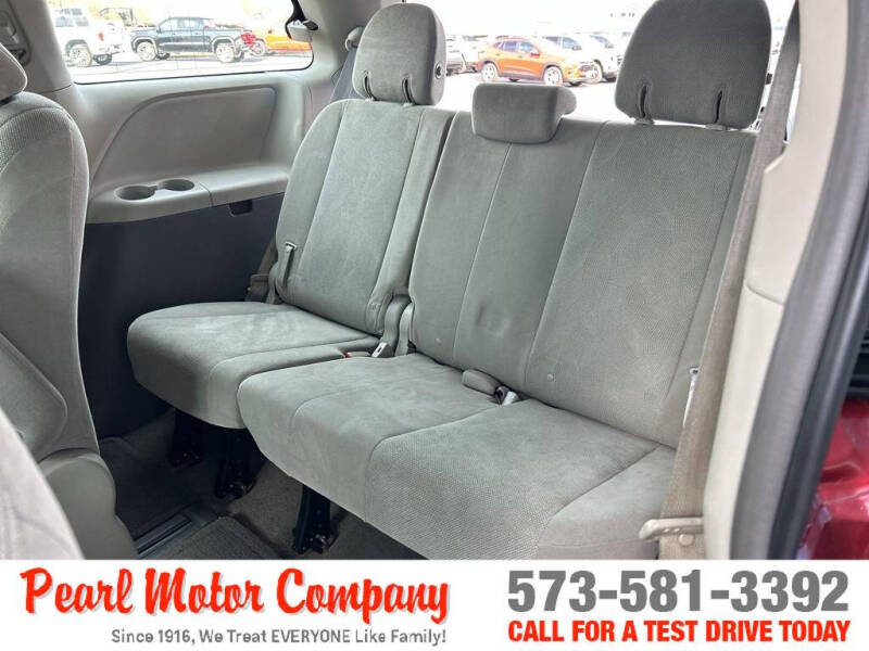2017 Toyota Sienna L 7-Passenger