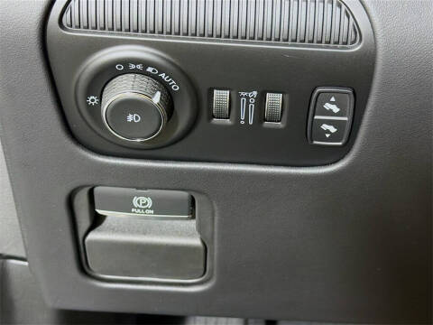 2022 Jeep Grand Wagoneer Series II