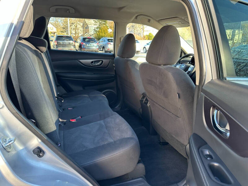 2016 Nissan Rogue SV