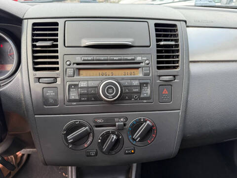 2012 Nissan Versa 1.8 S