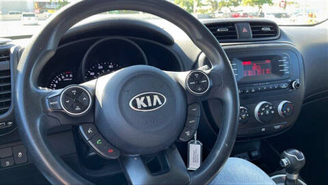 2015 Kia Soul +