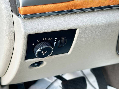 2011 Jeep Grand Cherokee Overland